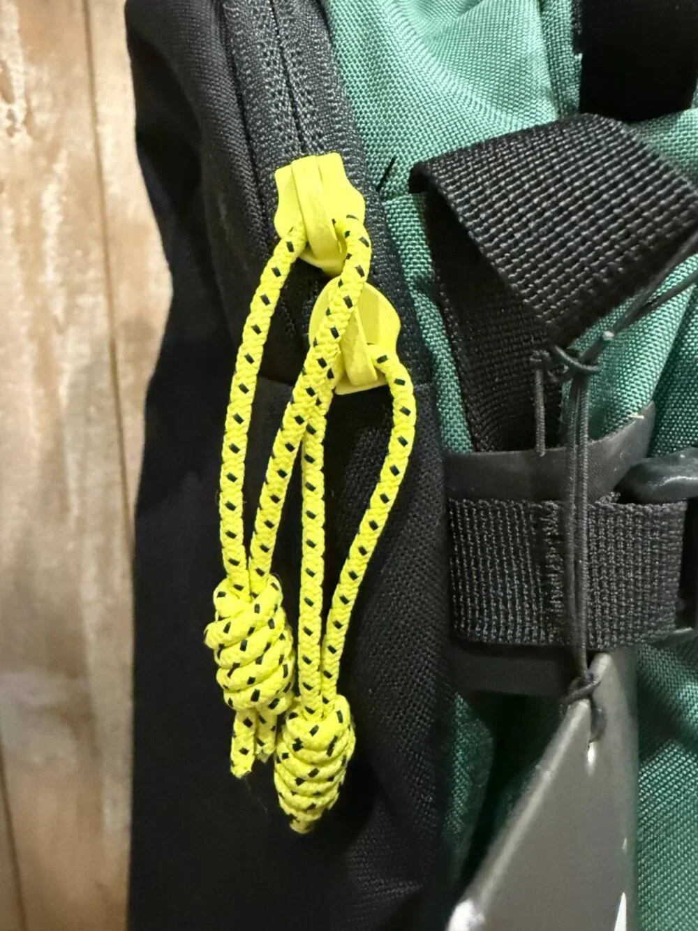 Mountain Hardwear Powabunga 32L Backpack Unisex Outdoor Gorpcore Green NWT